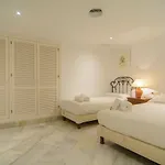 In White Pearl Marbella