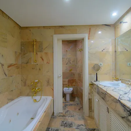 In White Pearl Marbella